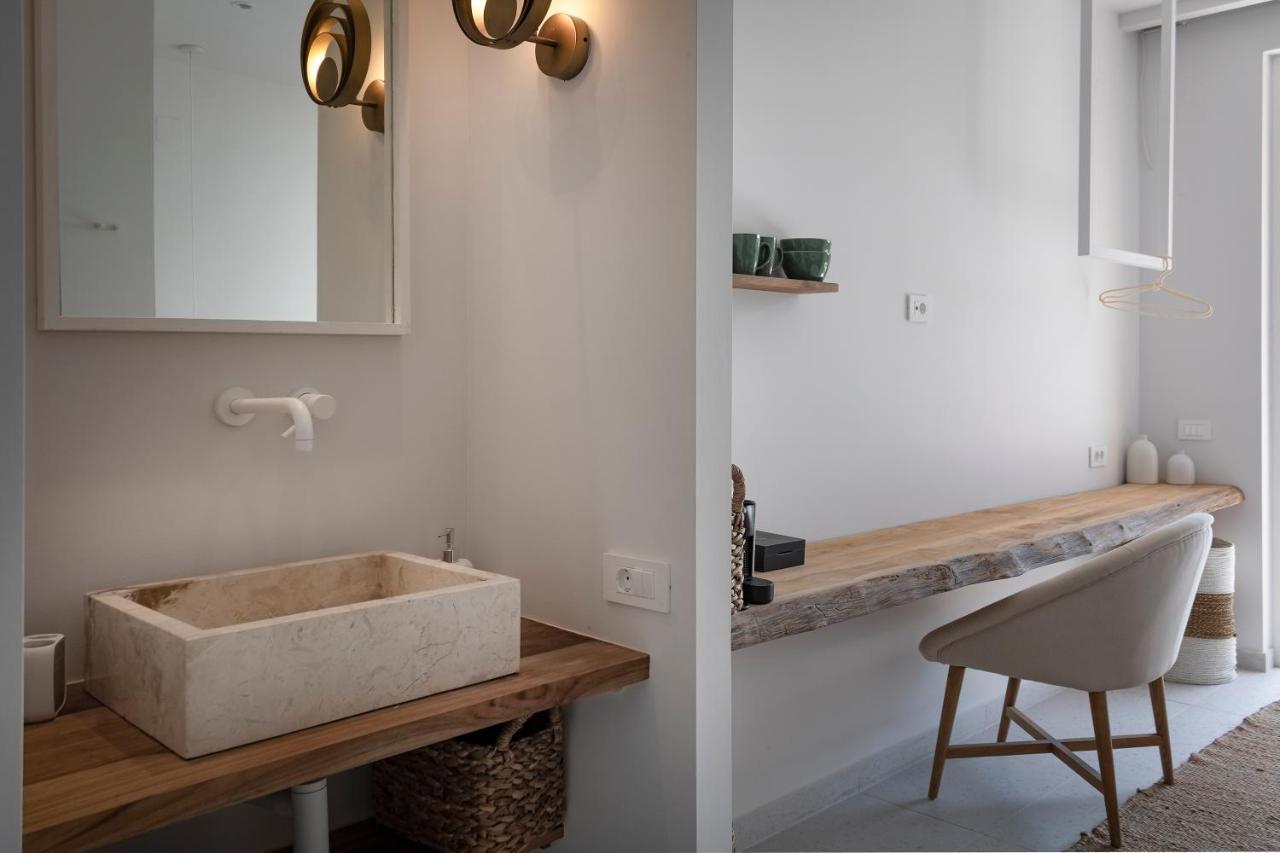 Arion Seaside Suites Palairos Bagian luar foto